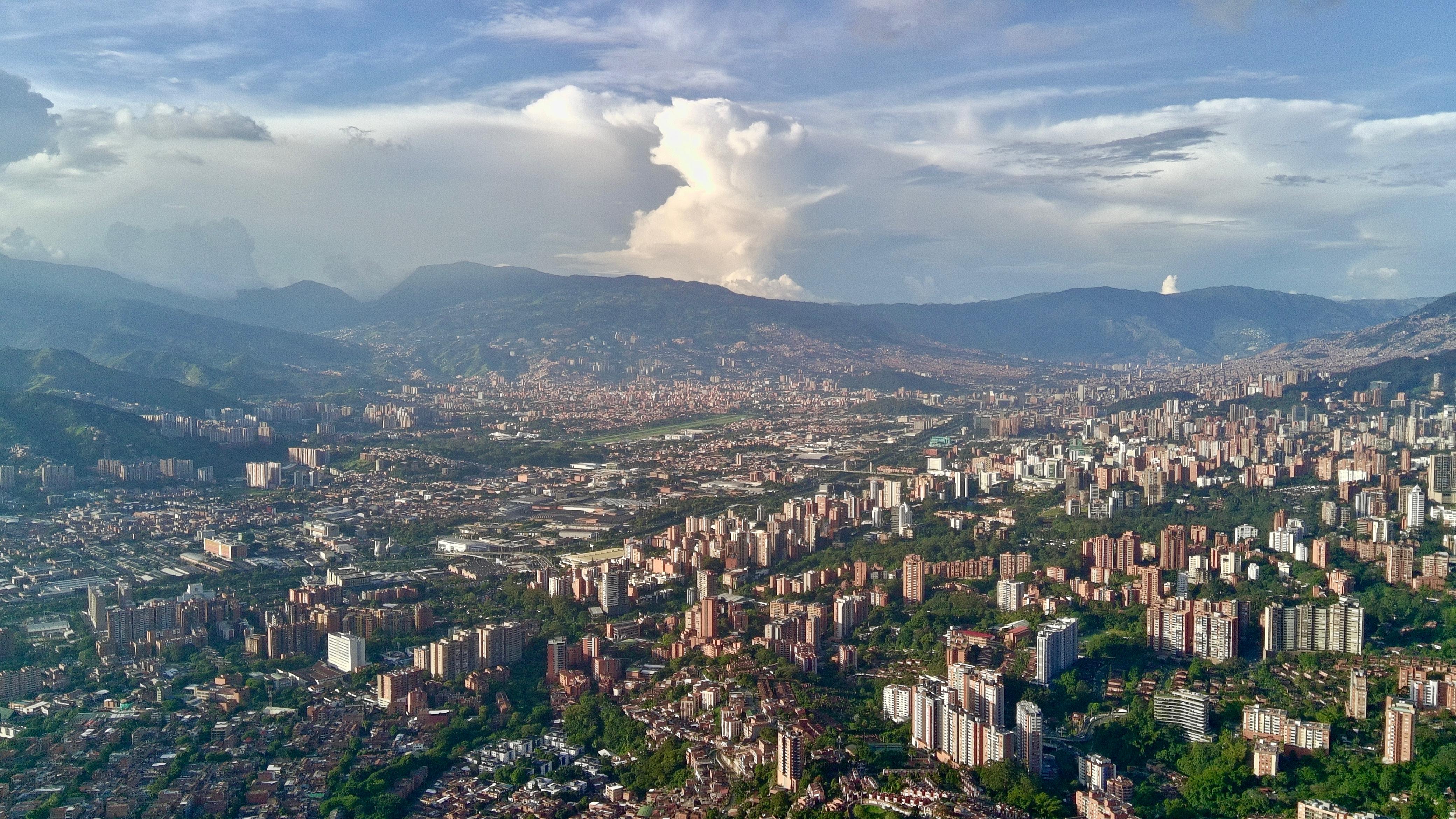 ¿Por qué suben los precios de los arriendos en Medellín y cómo aprovechar el mercado actual?