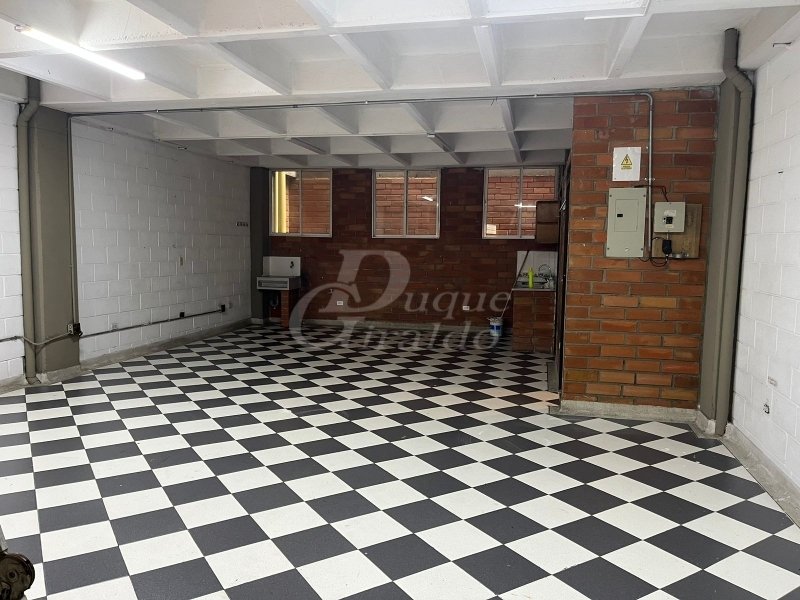 Local - Medellín