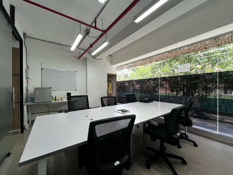 Oficina-Local - Medellín