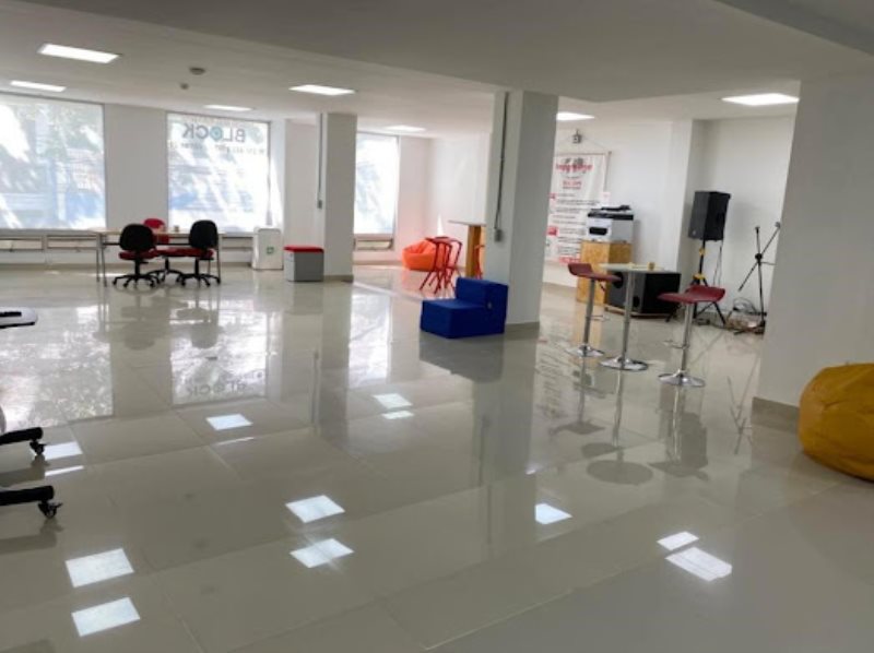 Oficina-Local - Medellín